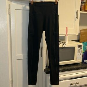 Girlfriend collective black 7/8 leggings XS